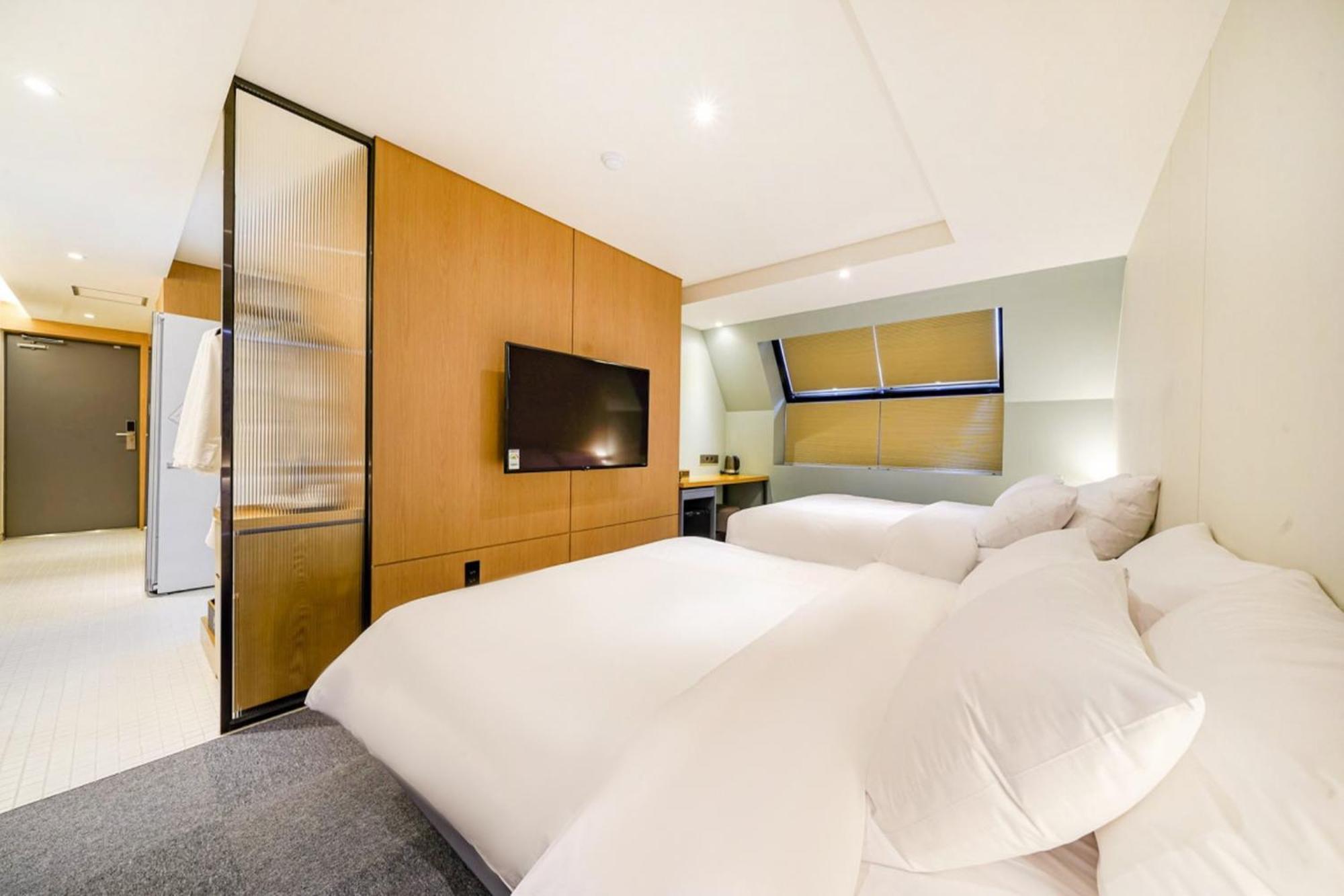 Haeundae The Van Hotel Busan Exteriör bild