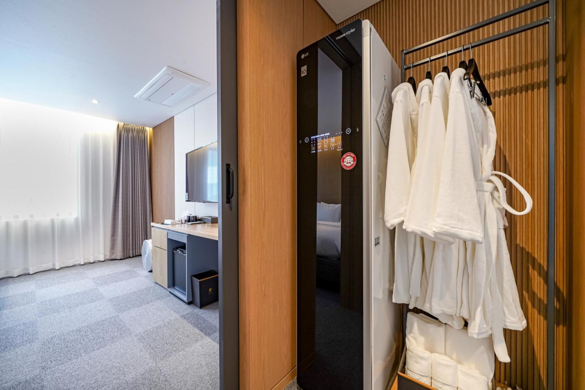 Haeundae The Van Hotel Busan Exteriör bild