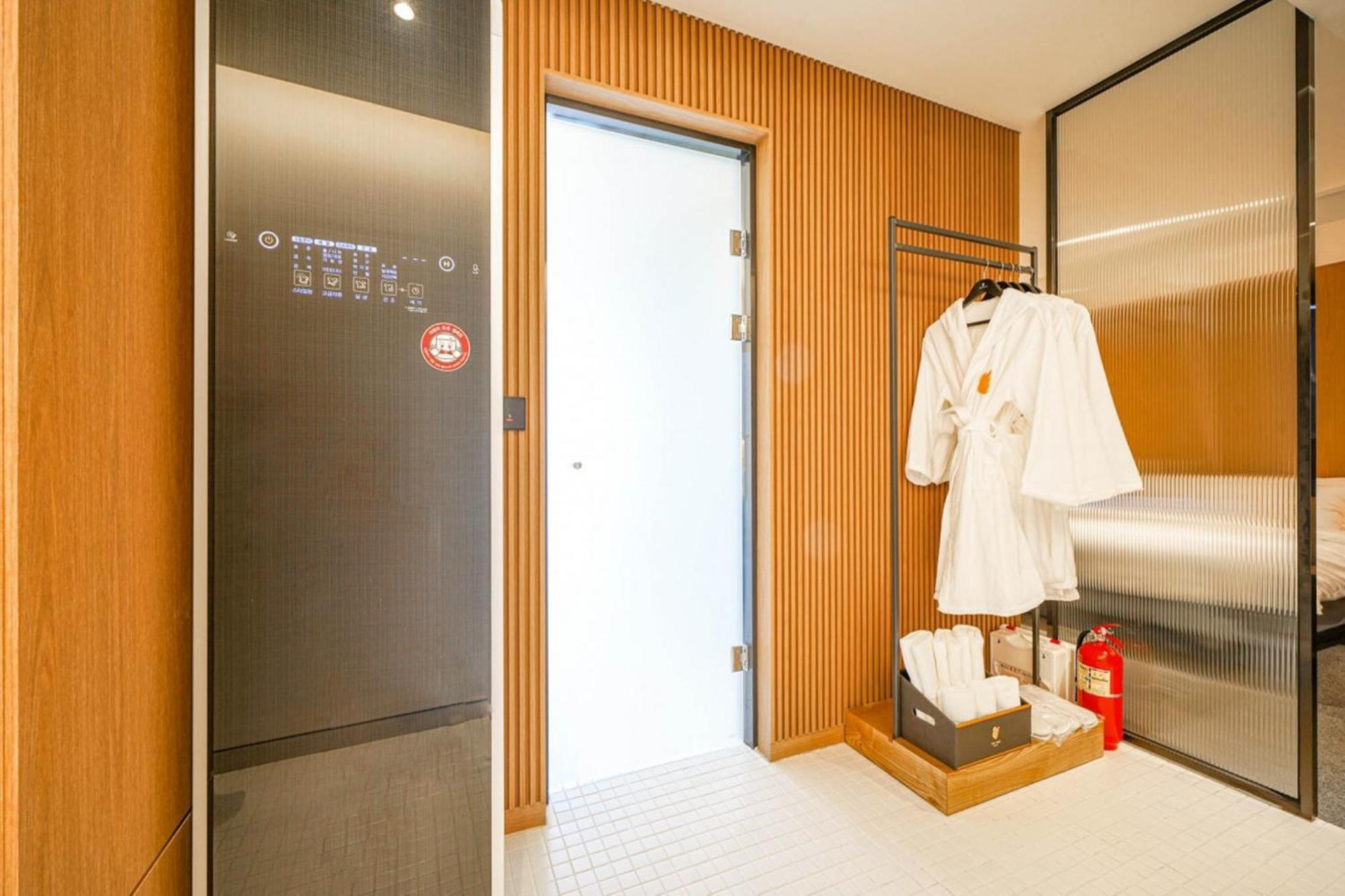 Haeundae The Van Hotel Busan Exteriör bild