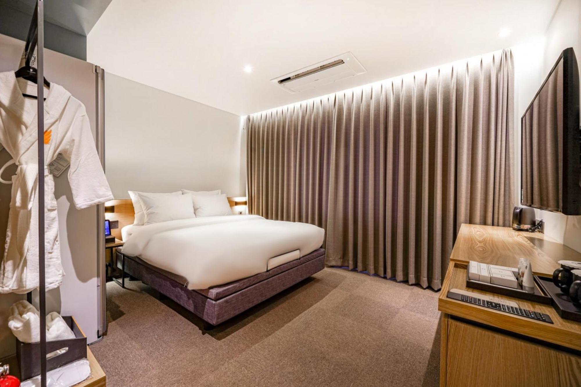 Haeundae The Van Hotel Busan Exteriör bild